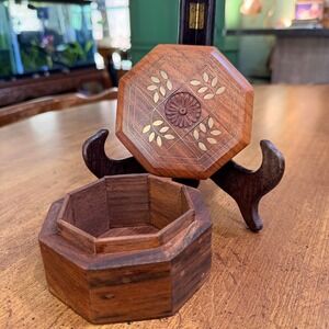 Indian Rosewood Octagonal Wood Trinket Box Brass Inlay Floral Carved India 4in